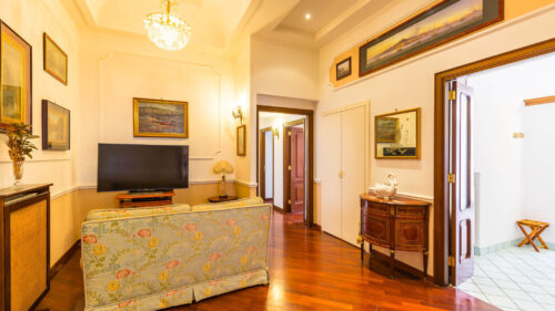 Grand Classic Apartment at San Martino - 17