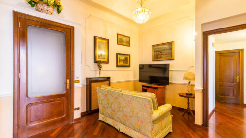 Grand Classic Apartment at San Martino - 18